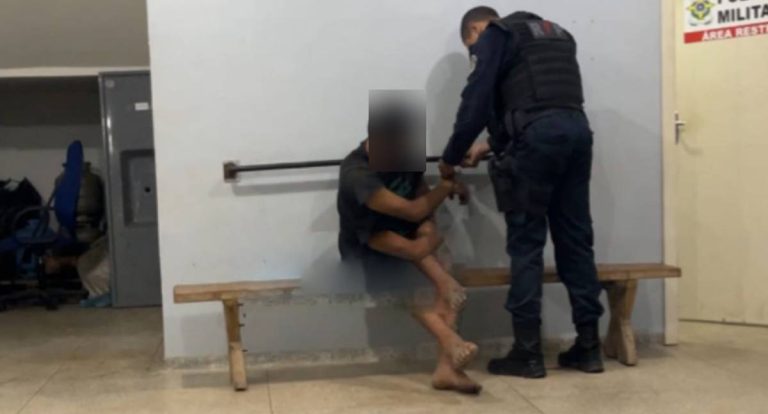 PM apreende suspeito com maconha e maquininha de cartão