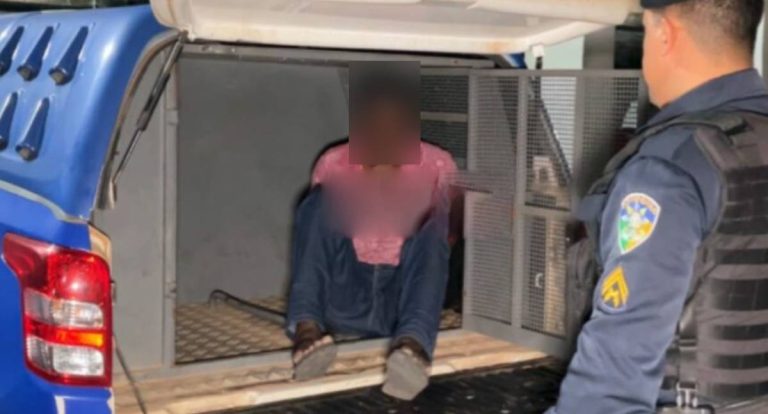 Homem é preso após confessar assassinato da companheira com facão
