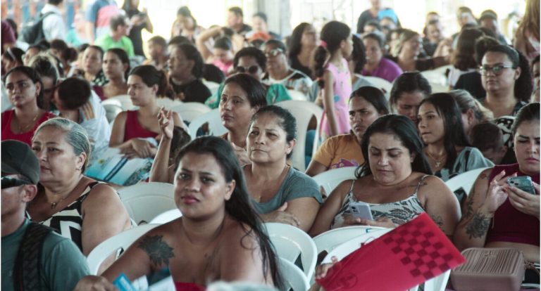 Governo de RO participa da entrega de moradias para mais de 300 famílias em Porto Velho
