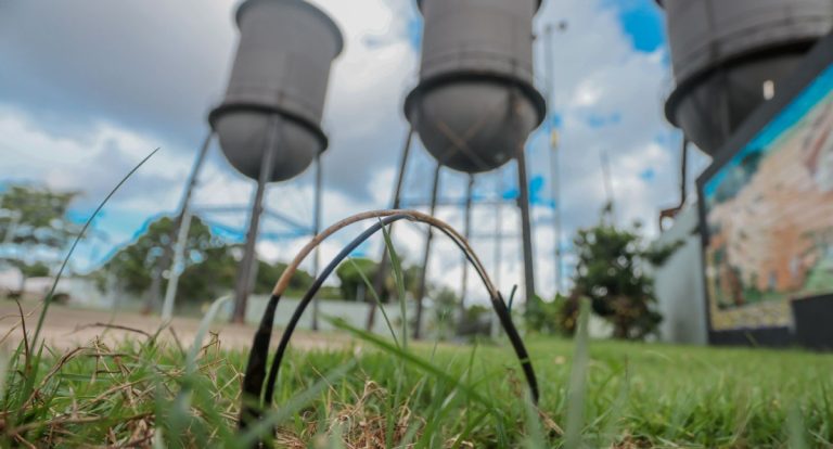 Fios são furtados novamente na Praça das Três Caixas D’Água e Prefeitura adota novas ações contra vandalismo - News Rondônia