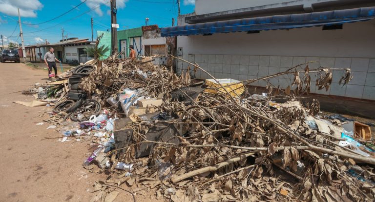 Prefeito Léo Moraes faz alerta sobre descarte irregular de entulhos nas vias de Porto Velho - News Rondônia