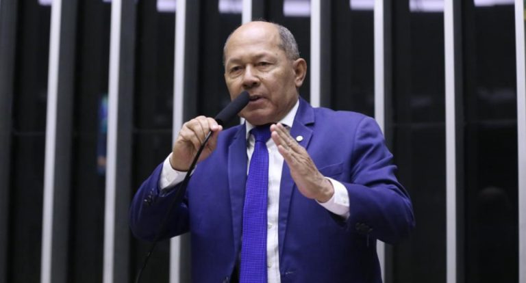 Coronel Chrisóstomo bloqueia votação na Câmara em apoio à anistia - News Rondônia