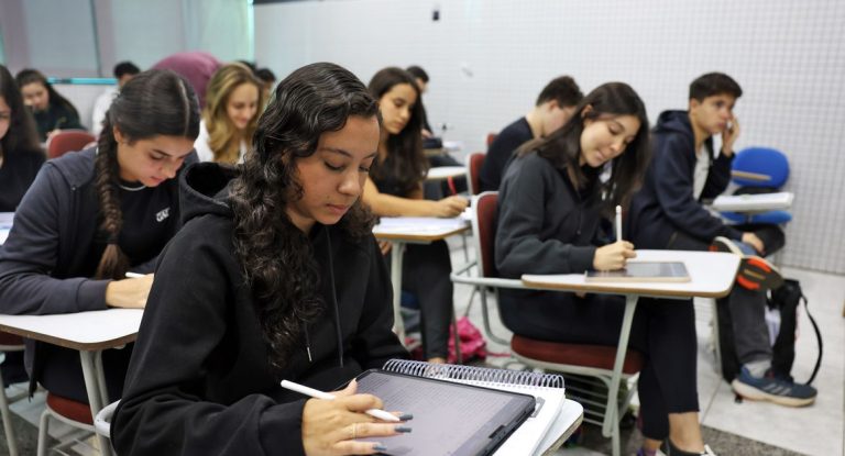 Prazo para pedir isenção da taxa de inscrição do Enem termina hoje às 23h59