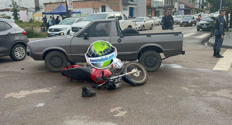 Passageira de moto aplicativo fica ferida em acidente no centro