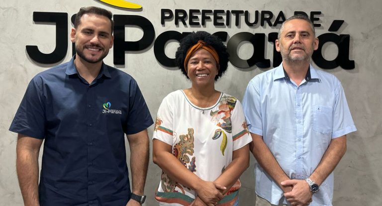 Sílvia Cristina se coloca à disposição de Ji-Paraná, durante encontro com prefeito Affonso Cândido - News Rondônia