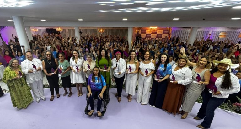 Evento Mulheres que Transformam homenageou personagens da vida real, diz Sílvia Cristina - News Rondônia