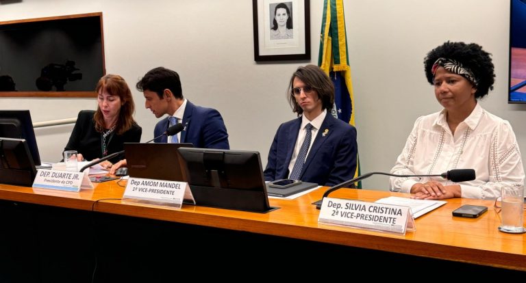 Silvia Cristina assume como 2ª vice-presidente da Comissão de Defesa dos Direitos das Pessoas com Deficiência