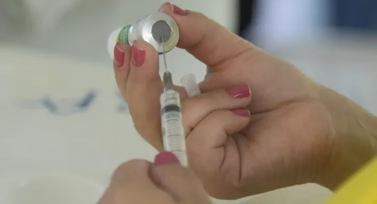 Campanha nacional de vacinação contra a gripe começa com meta de imunizar 90% dos grupos prioritários