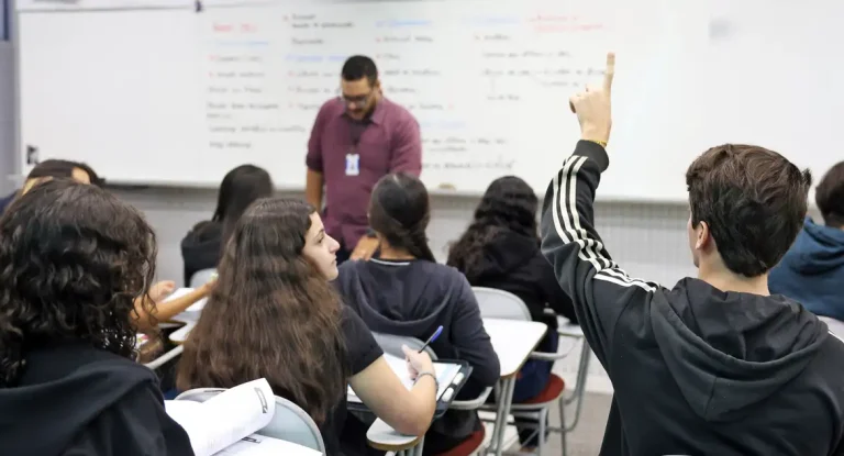 Inep divulga dados preliminares do Saeb 2023 com índice de 49,3% de alfabetização no 2º ano do ensino fundamental