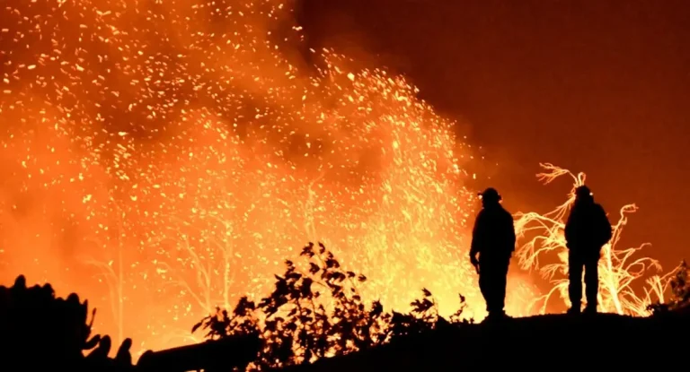 Incêndio florestal em Nova Jersey já consome 4.700 hectares e pode ser o maior em 20 anos, segundo autoridades