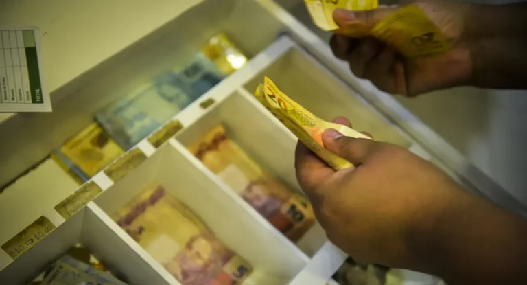 INSS inicia pagamento antecipado do 13º para 34,2 milhões de beneficiários nesta quinta-feira (24)