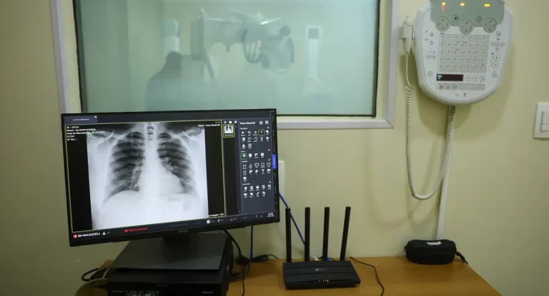 Alerta para alta de casos de Síndrome Respiratória Aguda Grave e hospitalizações por gripe em 13 estados e no DF, aponta Fiocruz