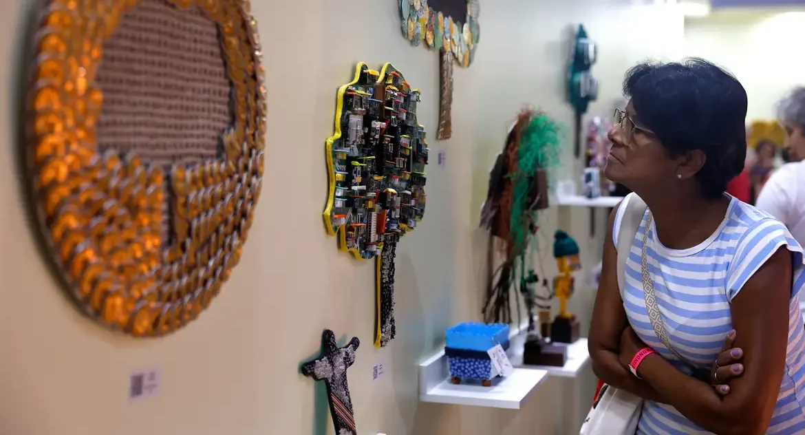 Feira no Rio destaca força do artesanato e da economia criativa diante da inteligência artificial