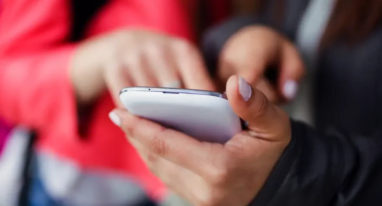 Polícia Civil investiga plataforma por apologia à violência digital contra crianças e adolescentes