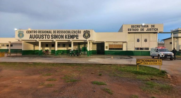Comerciante é preso por ameaça e dívida de pensão alimentícia
