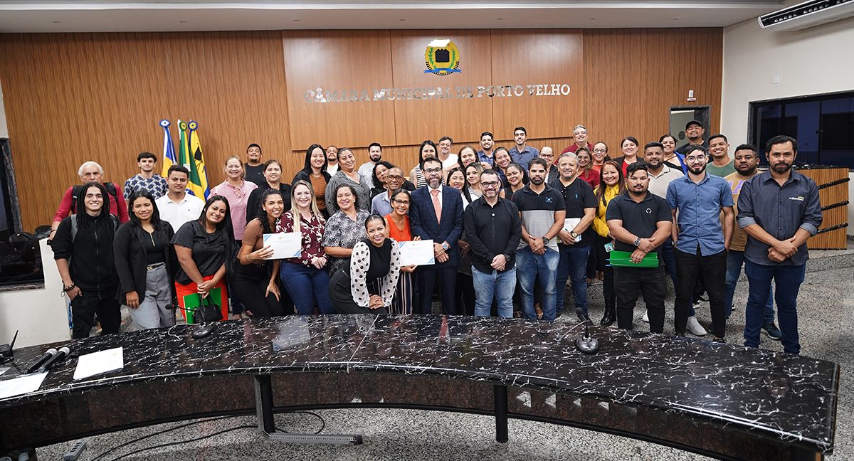 Curso de Ivan Lara na Câmara de Porto Velho aborda comunicação para fortalecer mandatos