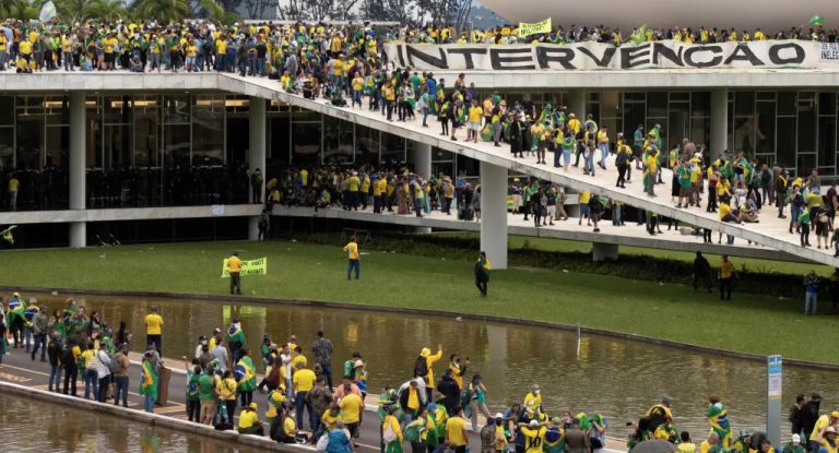Redução de pena a golpistas de 8 de janeiro, por Julio Cardoso