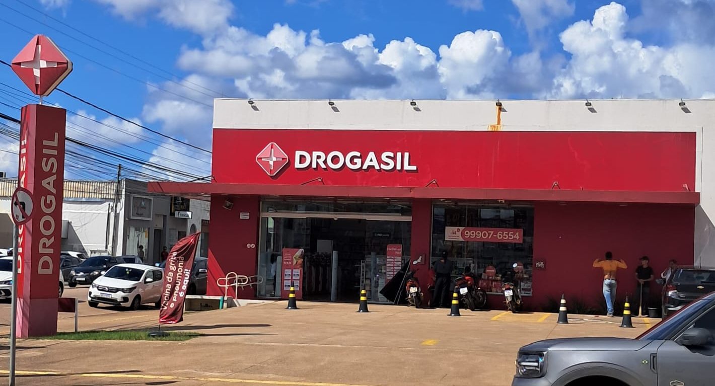 Rede Drogasil é notificada extrajudicialmente por descumprir CCT da categoria farmacêutica