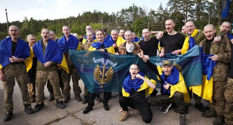 Rússia e Ucrânia trocam 780 prisioneiros e planejam novas liberações em meio à guerra