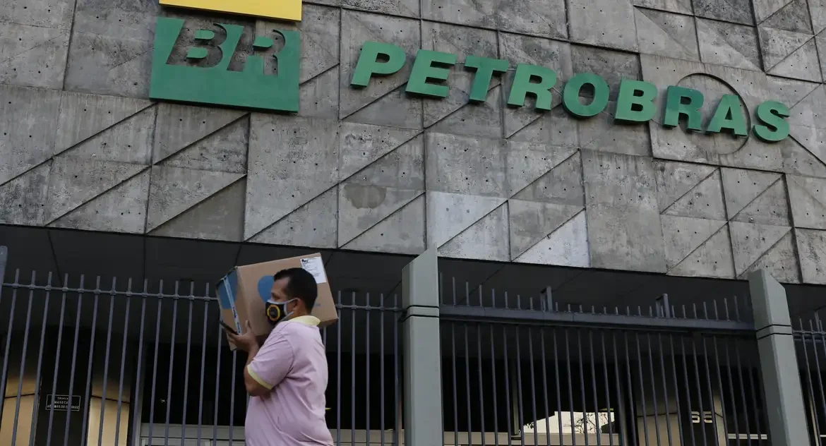 Petrobras firma acordo para reassumir fábricas de fertilizantes paradas na Bahia e Sergipe e prevê geração de 2,4 mil empregos