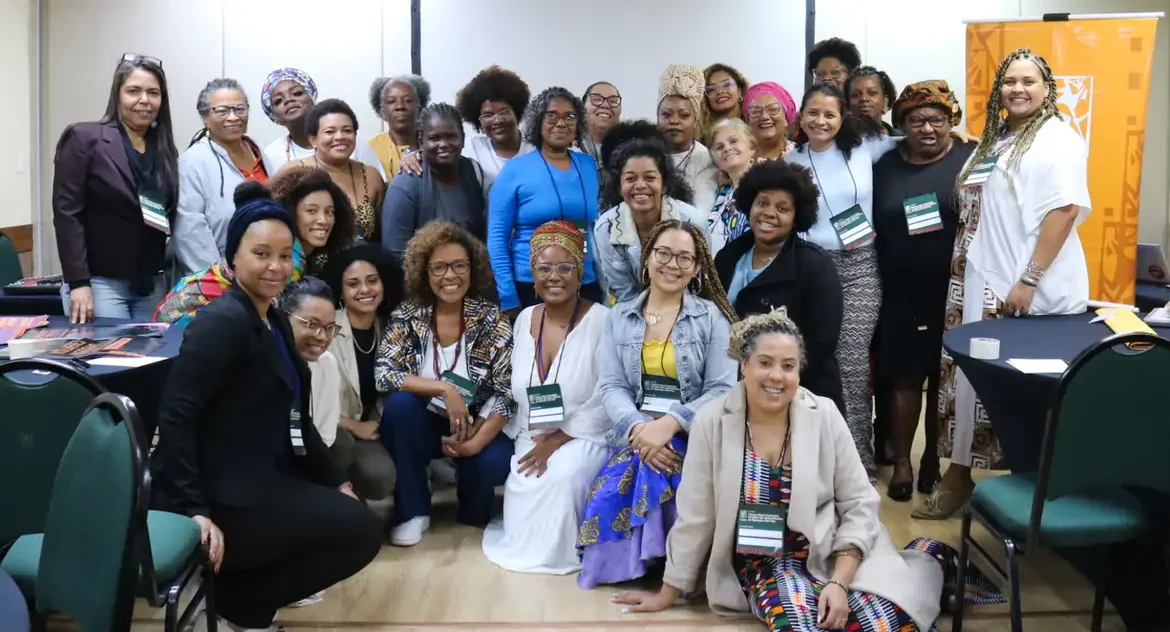 Encontro no Rio reúne mulheres negras para discutir justiça climática e direitos ambientais rumo à COP30