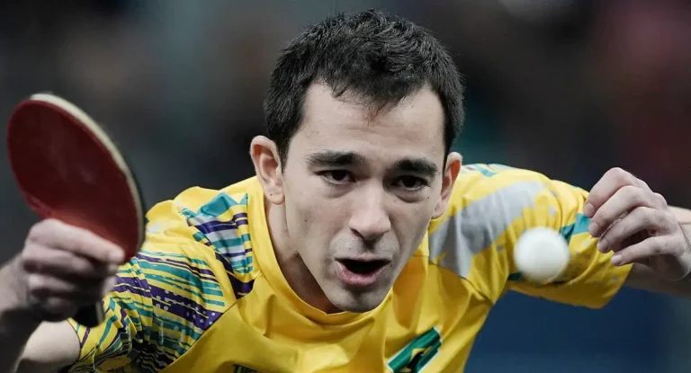Hugo Calderano conquista prata histórica e se torna vice-campeão mundial de tênis de mesa em Doha