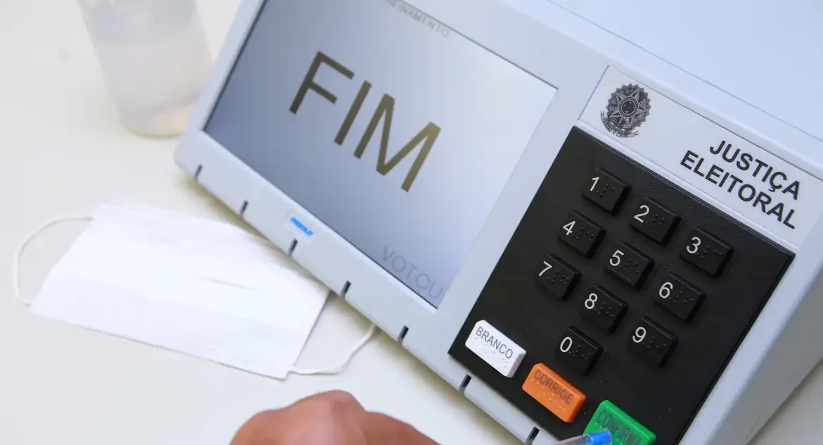 Prazo para regularização de título eleitoral termina na próxima segunda-feira (19); cinco milhões de eleitores ainda têm pendências