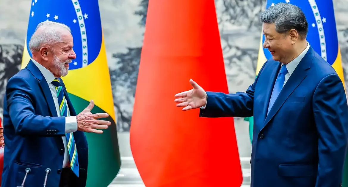 Brasil e China divulgam declarações conjuntas sobre paz na Ucrânia, multilateralismo e cooperação internacional