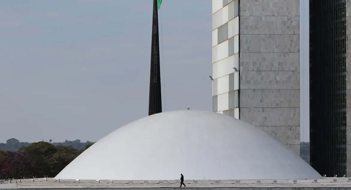 Votação de novo marco do licenciamento ambiental é adiada no Senado em meio a polêmicas e críticas de ambientalistas