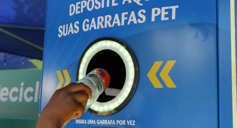 ABDI e Abiplast lançam selos para rastrear uso de plástico reciclado na indústria brasileira