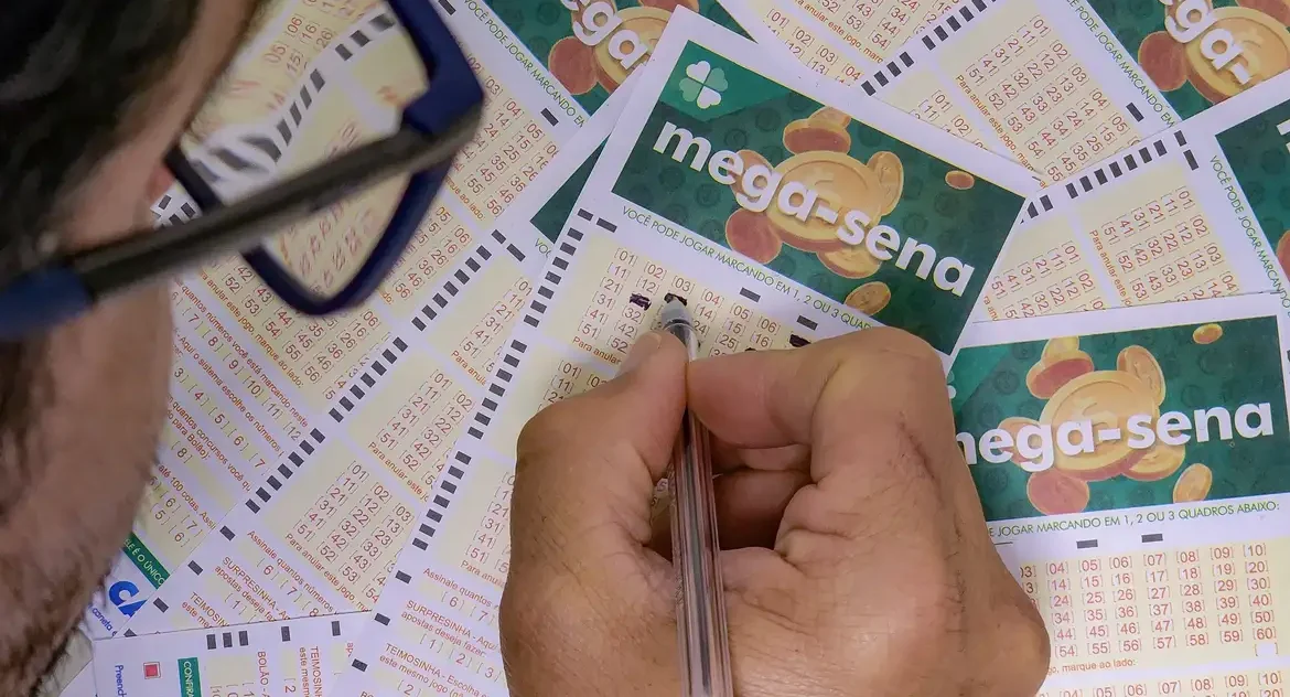 Ninguém acerta a Mega-Sena e prêmio acumula em R$ 55 milhões para o próximo sorteio