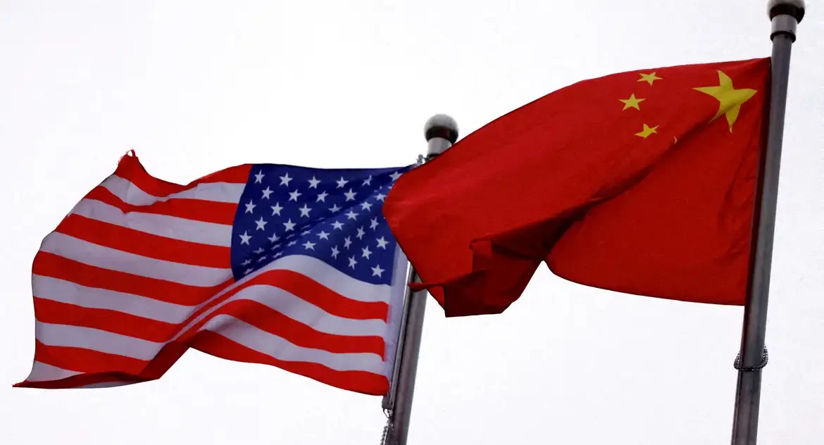 EUA e China acordam redução temporária de tarifas para aliviar guerra comercial e estabilizar mercados