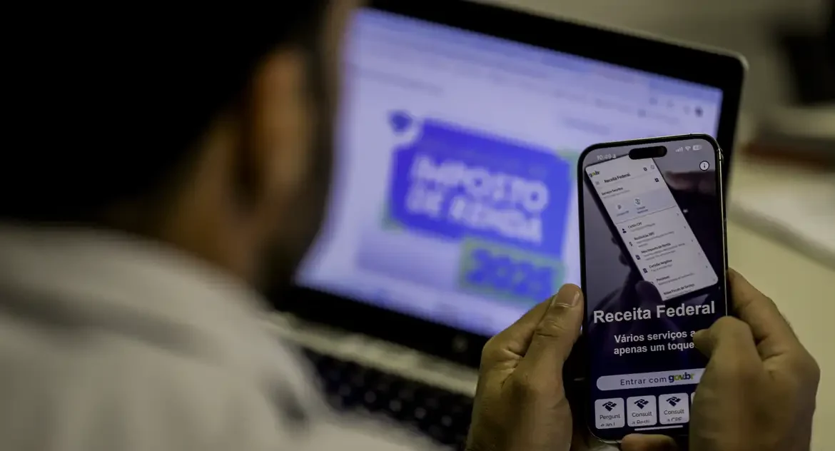 Receita Federal libera consulta ao 1º lote de restituição do IR 2025 na sexta (23); R$ 11 bilhões serão pagos a 6,3 milhões de contribuintes prioritários