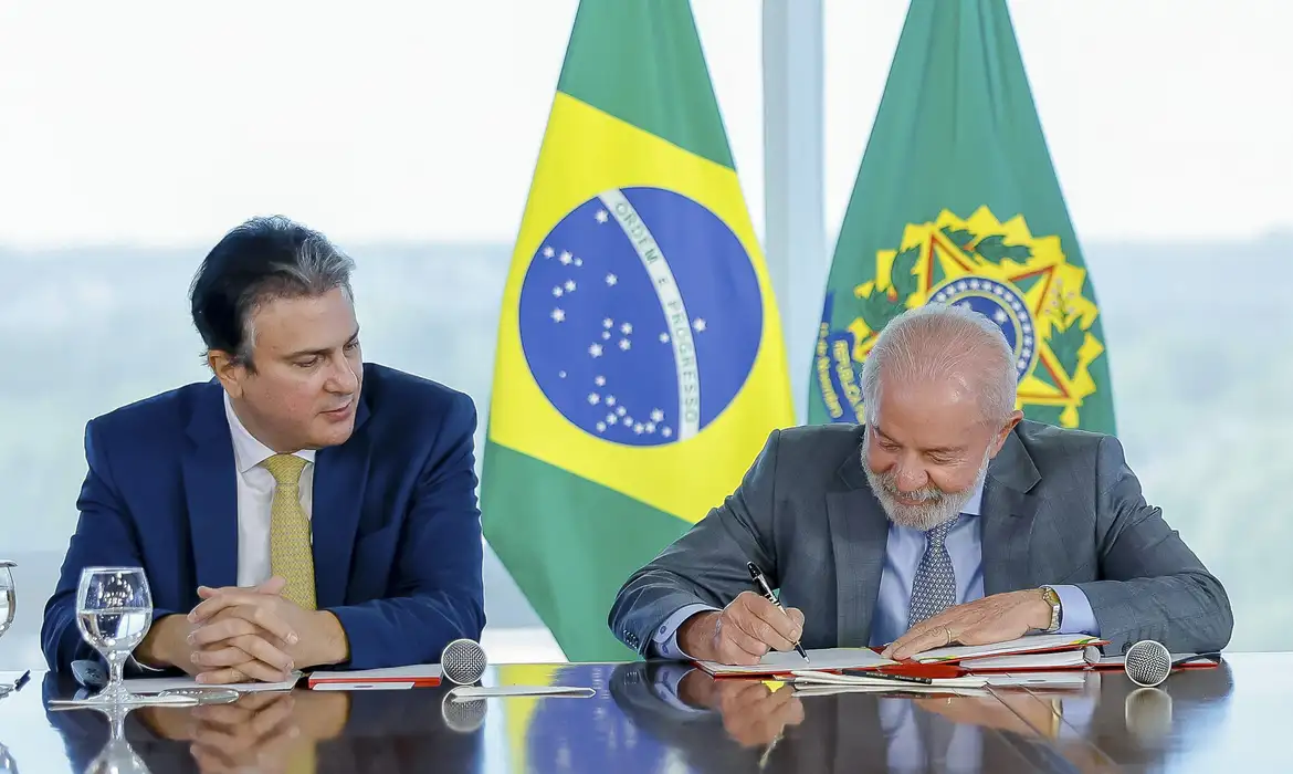 Novo decreto proíbe ensino a distância para medicina, direito, odontologia, enfermagem e psicologia
