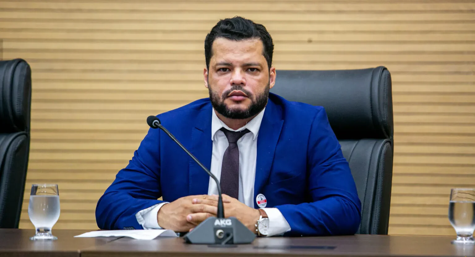 Deputado Edevaldo Neves pede solução para falta de medicamentos na Central de Distribuição de Rondônia