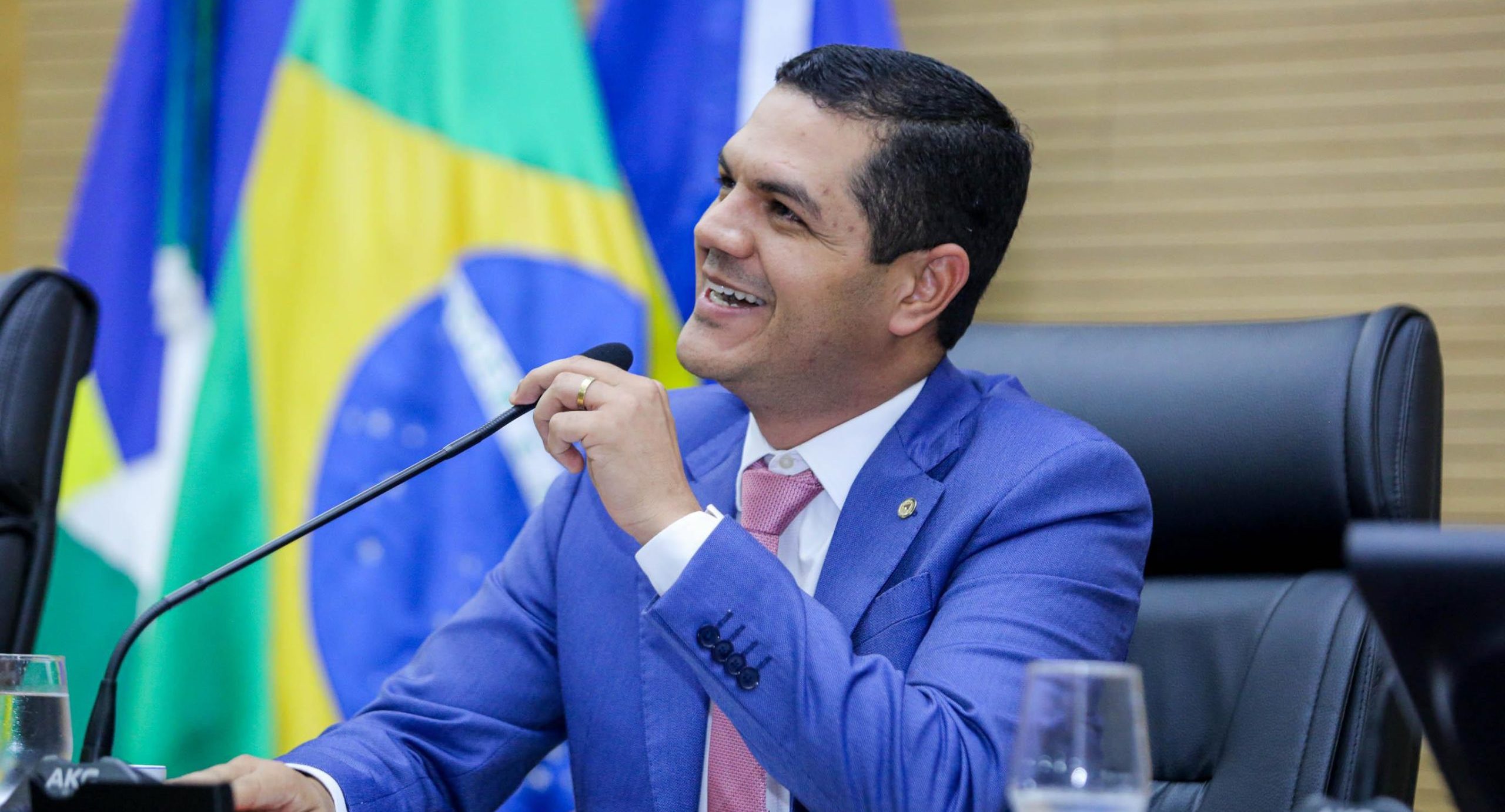 Deputado Cássio Gois fortalece liderança com atuação destacada na região cafeeira de Rondônia, revela pesquisa