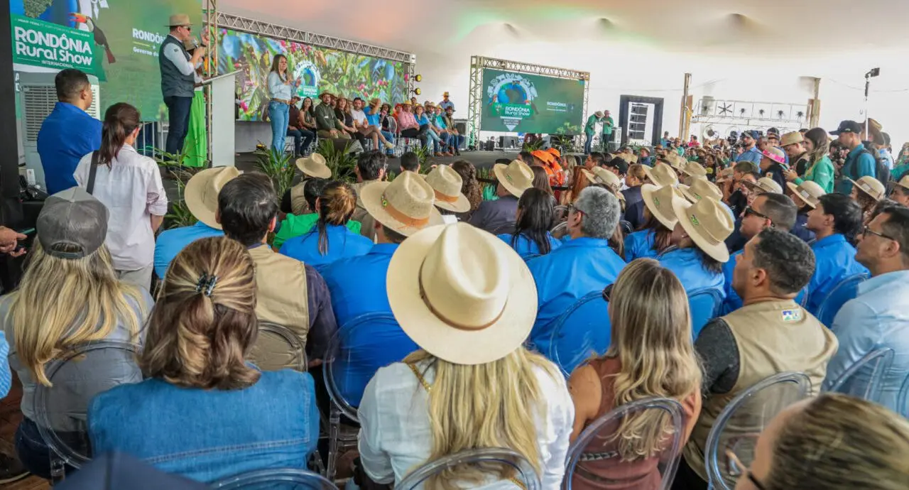 Secretário Luiz Paulo garante transporte gratuito e reforça apoio ao produtor na 12ª Rondônia Rural Show 2025