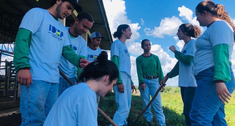 Ensino técnico prepara jovens para carreiras no agronegócio - News Rondônia