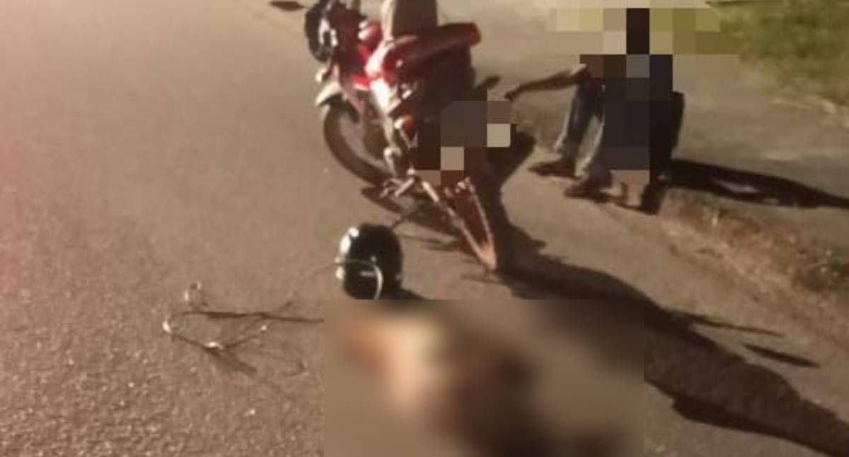 Homem é detido após arrastar cachorro com moto; animal morre