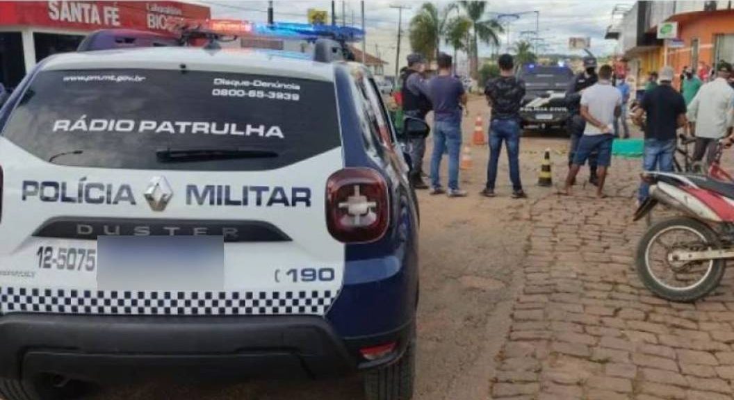 Homem condenado por homicídio é preso após esfaquear passageiro em terminal