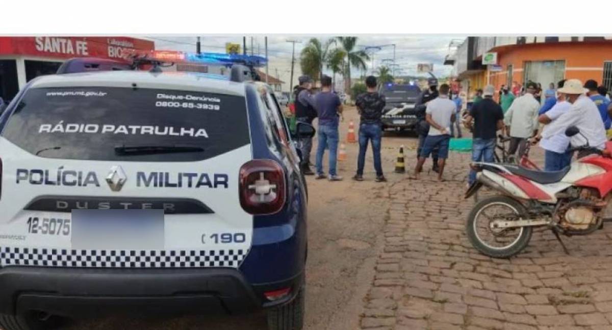 Homem condenado por homicídio é preso após esfaquear passageiro em terminal
