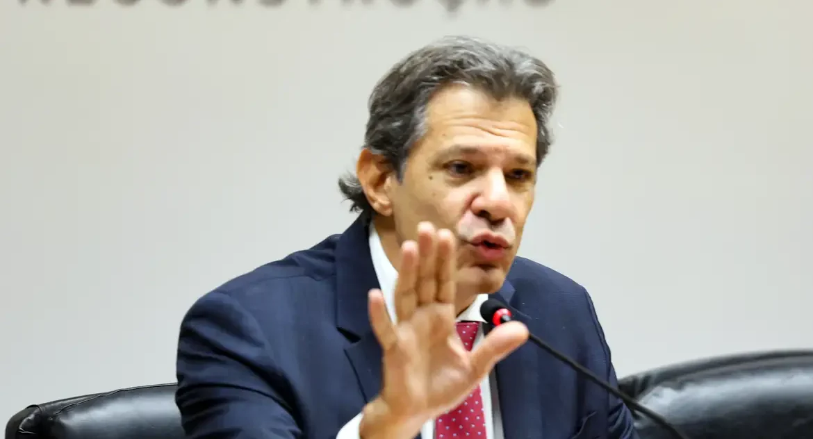 Haddad: Brasil tem "caixa-preta" de R$ 800 bi em renúncias fiscais
