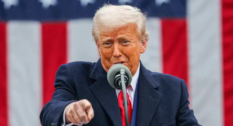 Trump diz que Putin ficou "absolutamente louco" e analisa mais sanções