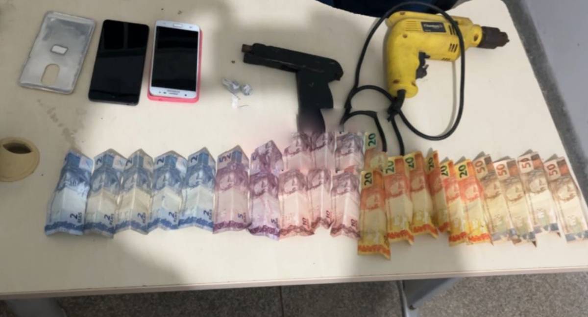 Casal é preso por suspeita de tráfico de drogas em área já conhecida por comércio ilegal