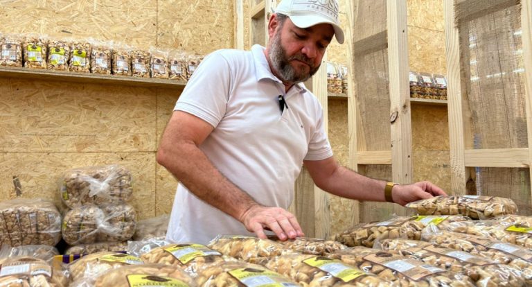 Agroindústria Bolachas Nordestinas atrai visitantes na 12ª edição da feira internacional com apoio da Semagric - News Rondônia