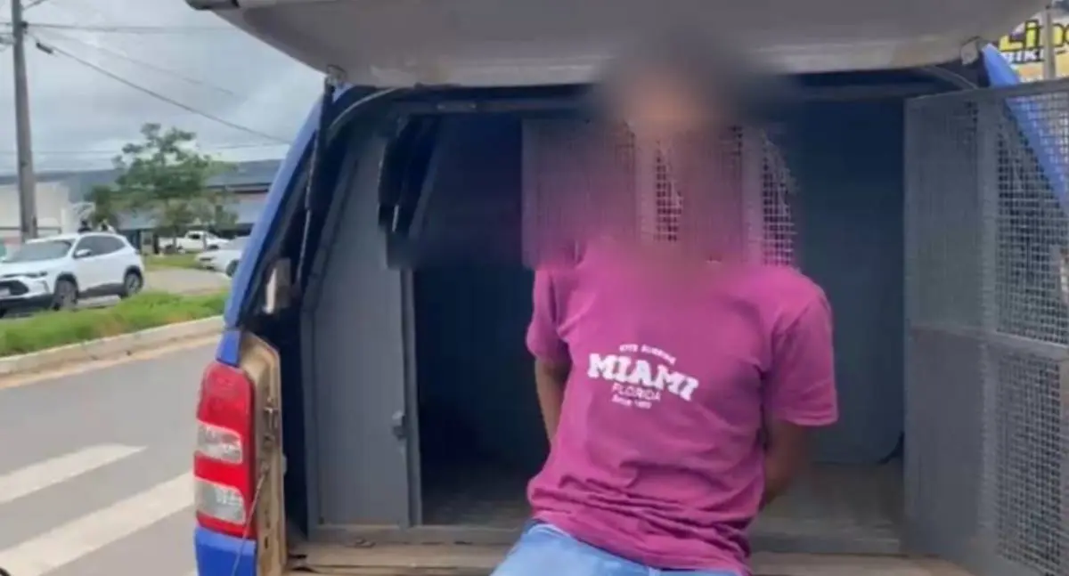 Homem é preso por assédio sexual a alunas em frente a escola