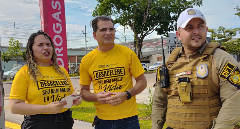 Semtran promove ação de conscientização no trânsito durante o Maio Amarelo - News Rondônia
