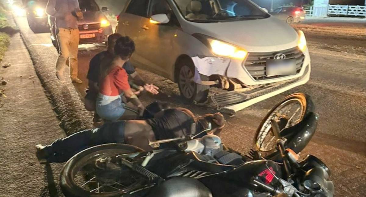 Motociclista fica ferido após colisão em engarrafamento na BR-364