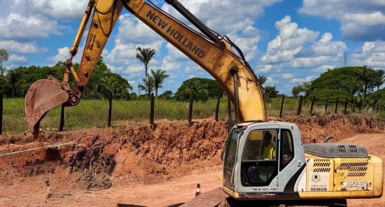 Rebaixamento de via melhora acesso em linha próxima à Estrada da Areia Branca - News Rondônia
