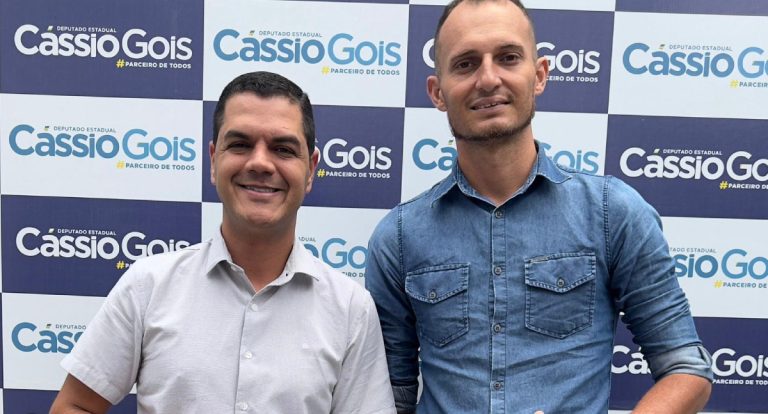 Deputado Cássio Gois garante R$ 650 mil para aquisição de escavadeira hidráulica em Castanheiras - News Rondônia